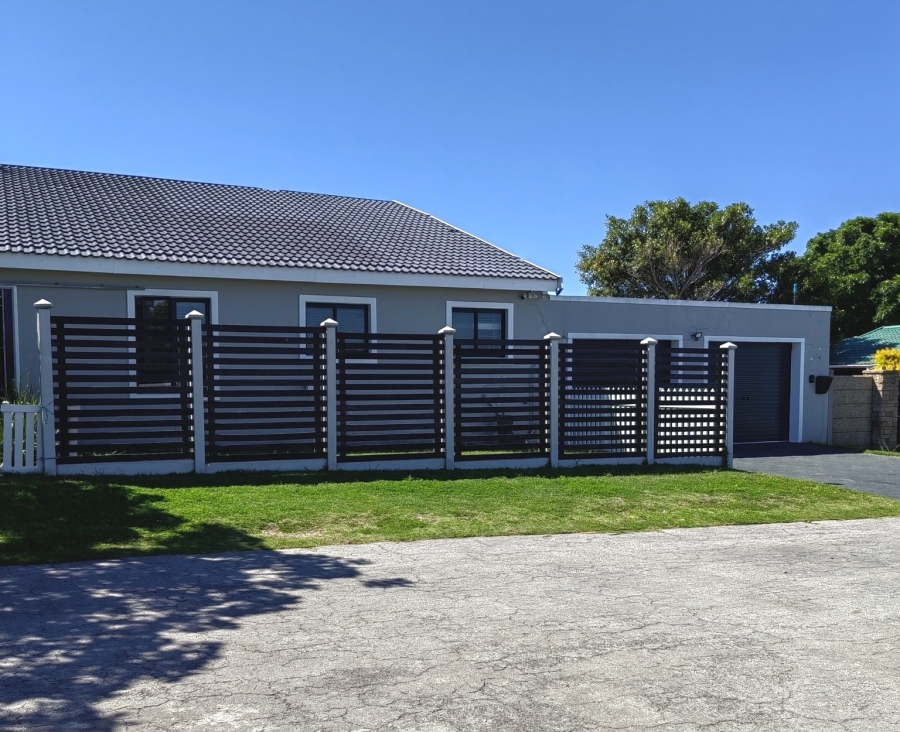 3 Bedroom Property for Sale in Aston Bay Eastern Cape